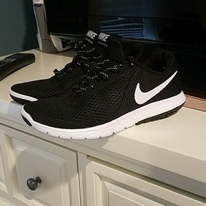 Nike's 5.5 Nearly New